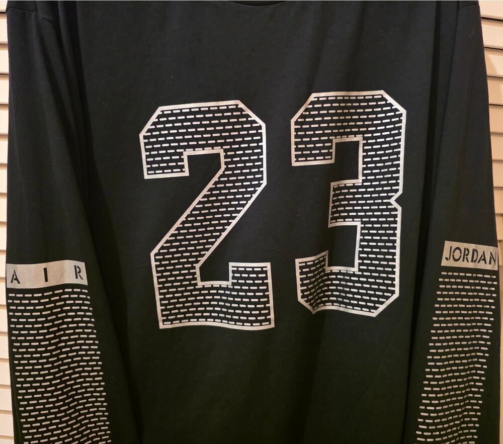 NWOT Nike Air Jordan "23" Men's sz 3XL Black and White Long Sleeve Tee